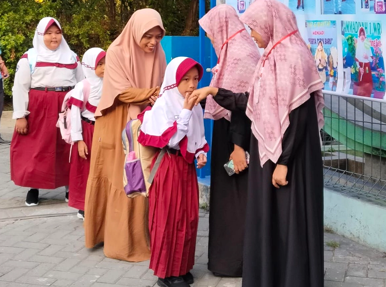 Panduan Orang Tua Hadapi MPLS Anak SD