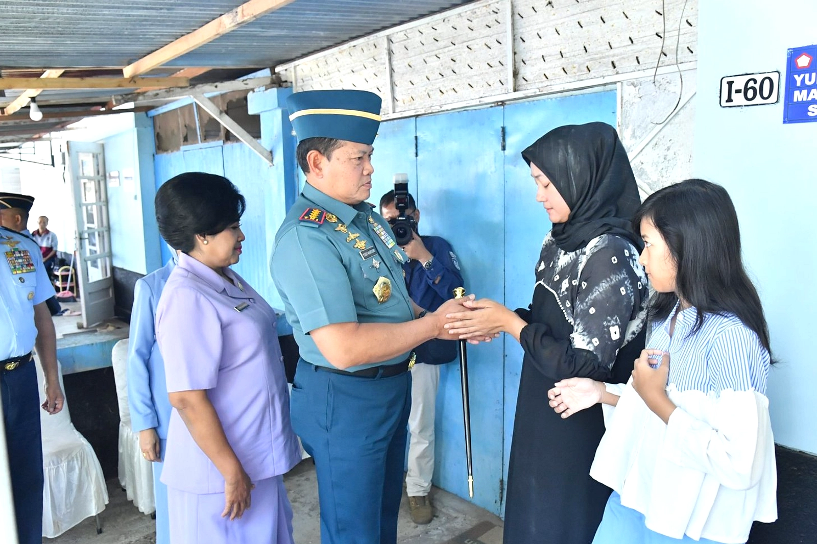 Panglima TNI Hadiri Duka Zulmi, Umumkan Beasiswa 30 Juta