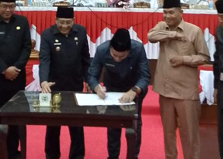 Pansus 15 Bandung: Pajak Melebihi Target, PAD Turun