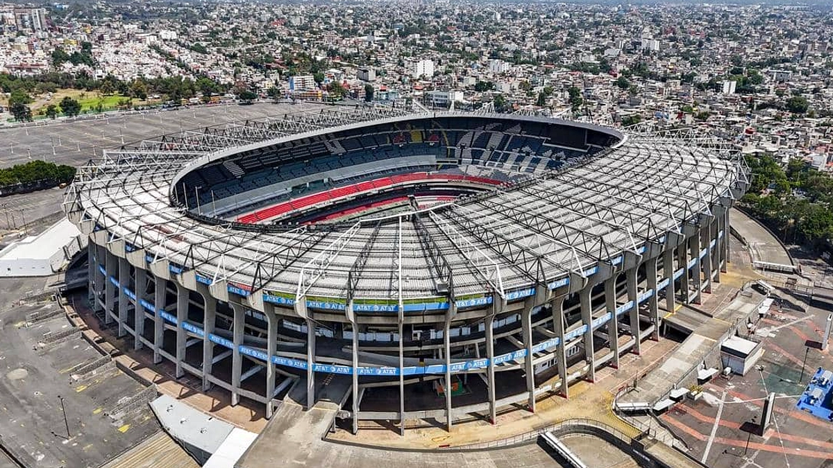 Parade Akbar Piala Dunia 2026: Catrina Berserakan di Reforma