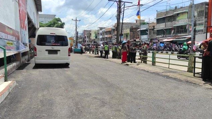 Pasar Sukaramai Medan Jadi Pusat Bunga Ziarah Lebaran