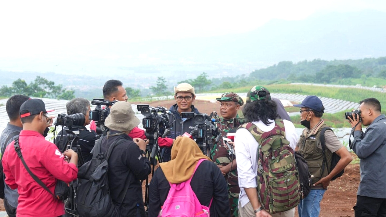 Pasis TNI Latih Media & Agroforestri di Purwakarta