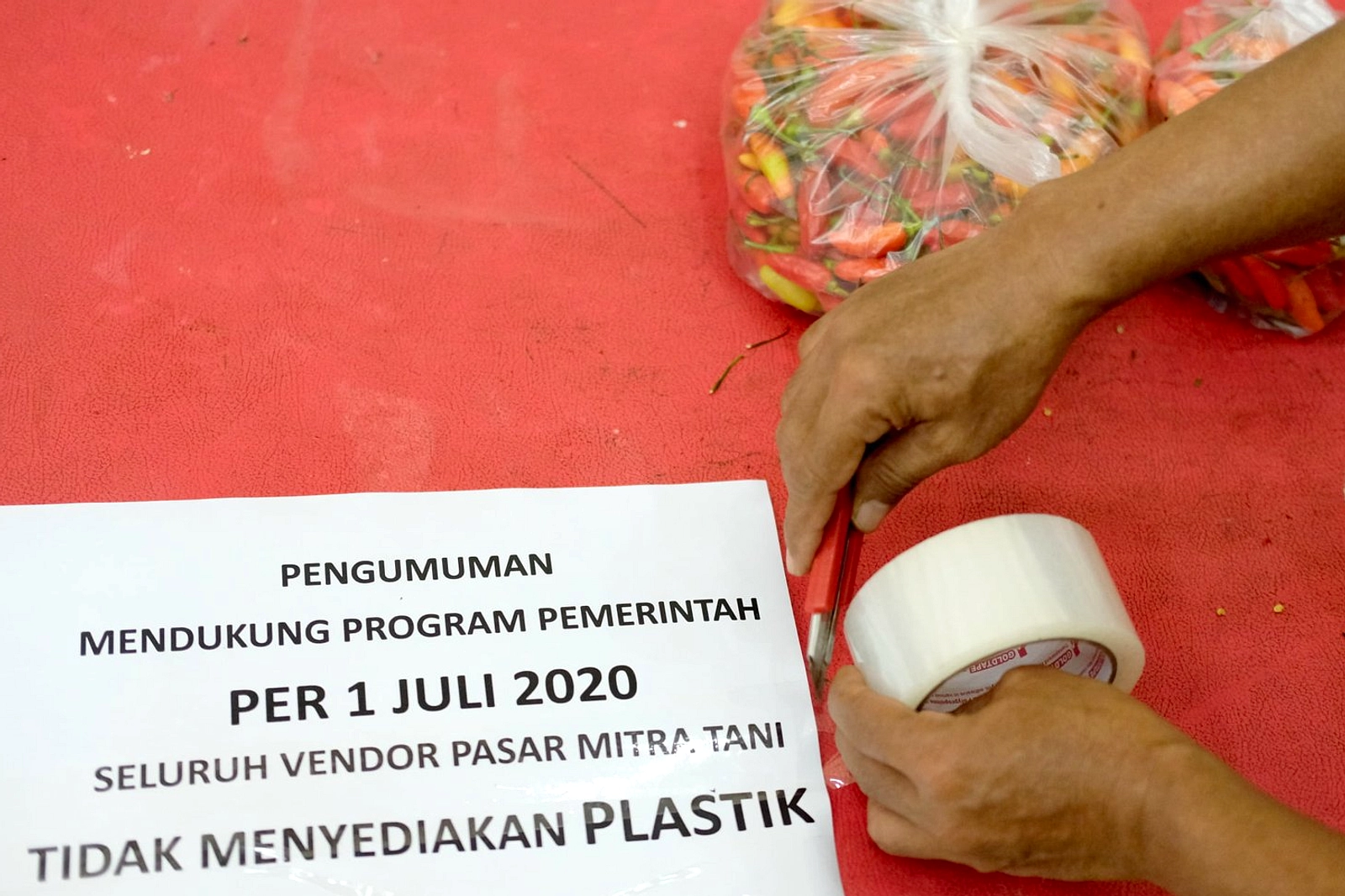 Pedagang Pasar Jakarta Beban Tinggi Harga Plastik 2026