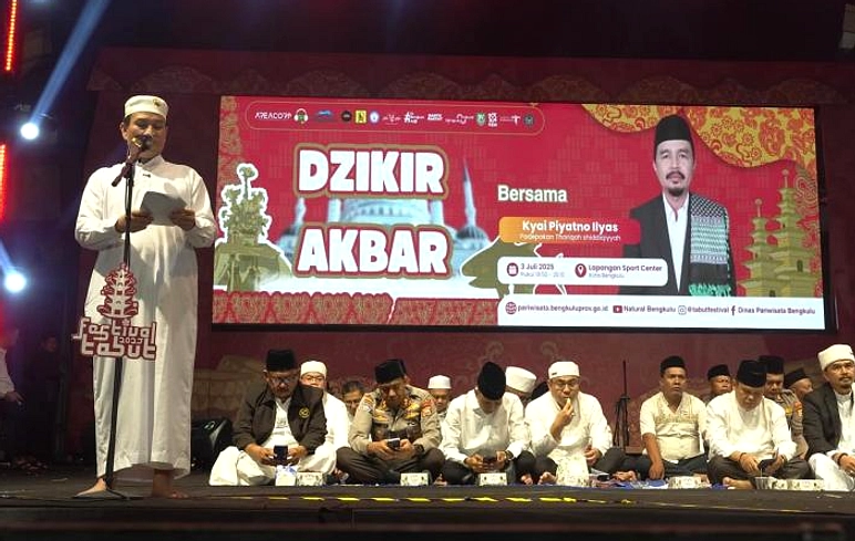 Pelalawan Rayakan 1 Muharram 1448 Pawai Obor dan Ikan Bakar