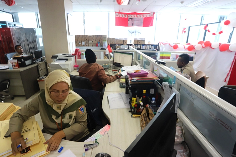 Pemerintah Pasca Lebaran Terapkan WFH Satu Hari per Minggu
