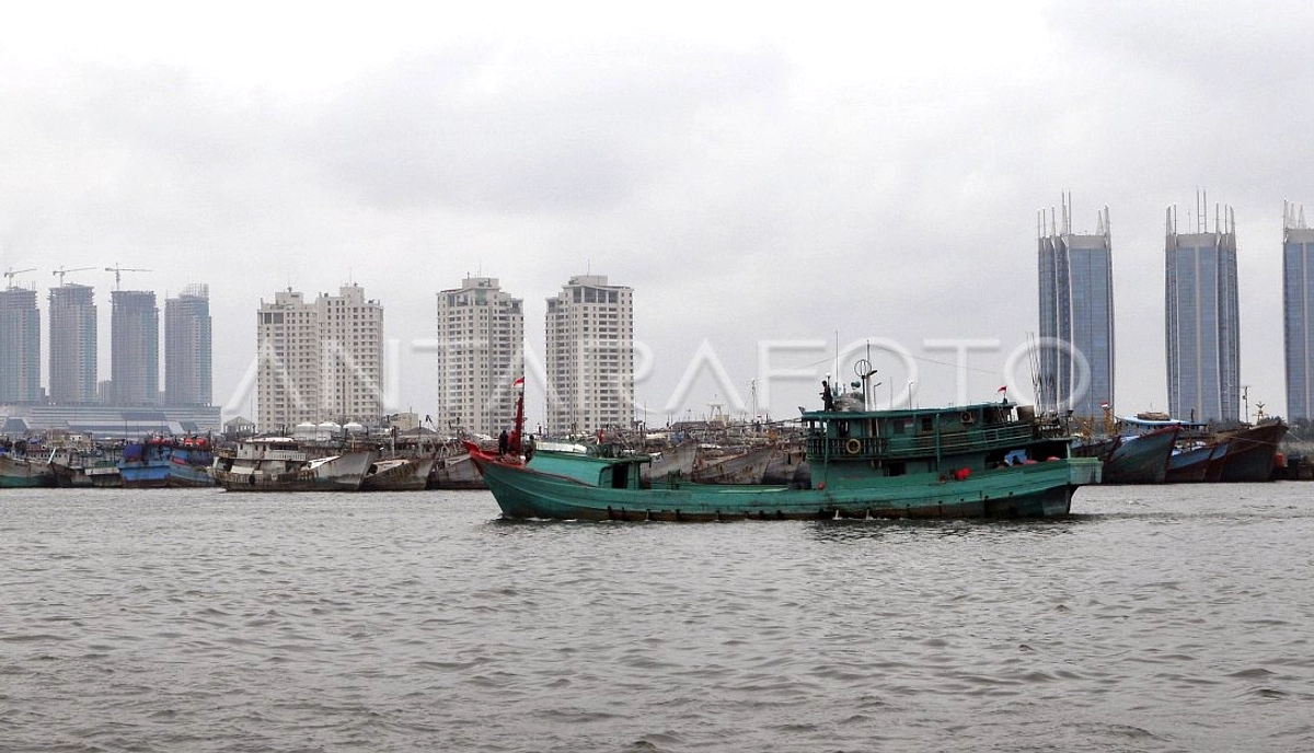 Pemerintah Tetapkan Harga Solar Nelayan Rp15.000 Per Liter