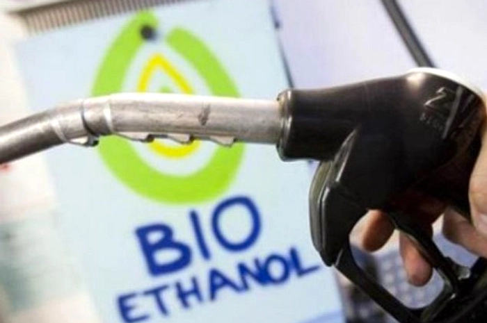 Pemerintah Wajibkan Campuran Etanol di Bensin Mulai 2027