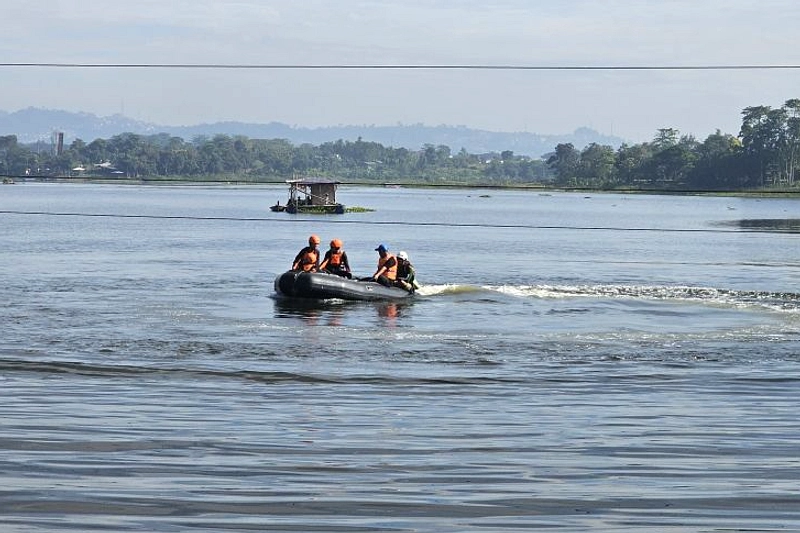 Pemuda Nekat Salto, Tenggelam di Waduk Saguling