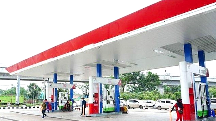 Pengemudi Singapura Didenda Rp 88 Juta Isi Bensin Subsidi di Johor