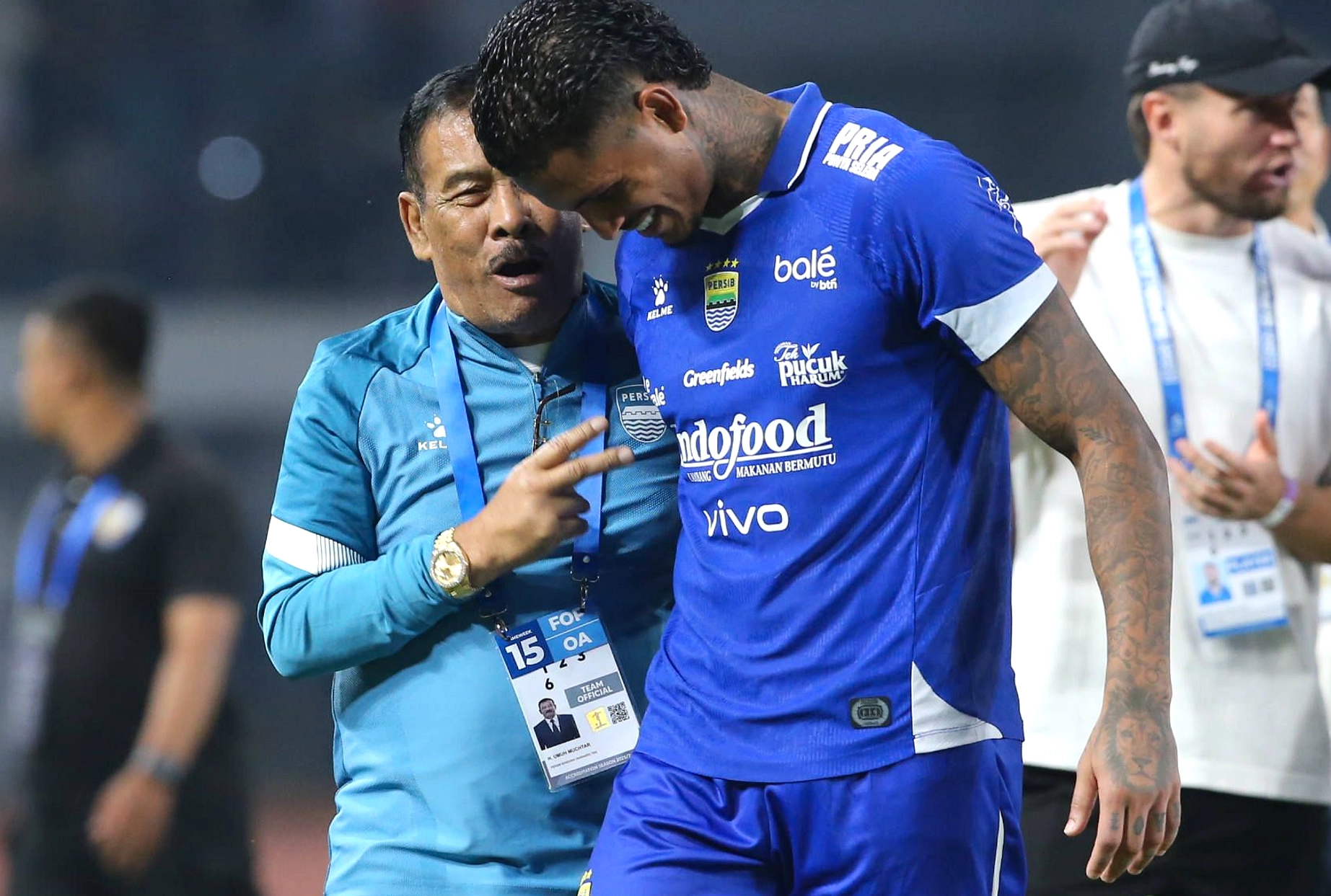 Penggemar 29 Tahun 150 km ke Stadion GBLA, menunaikan nazar