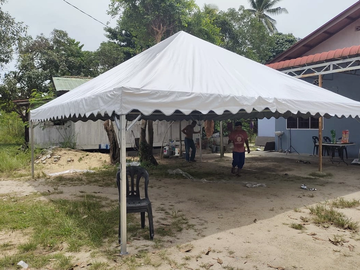 Pengusaha Malaysia Bagi 2 Ton Semangka ke Pengendara Mudik