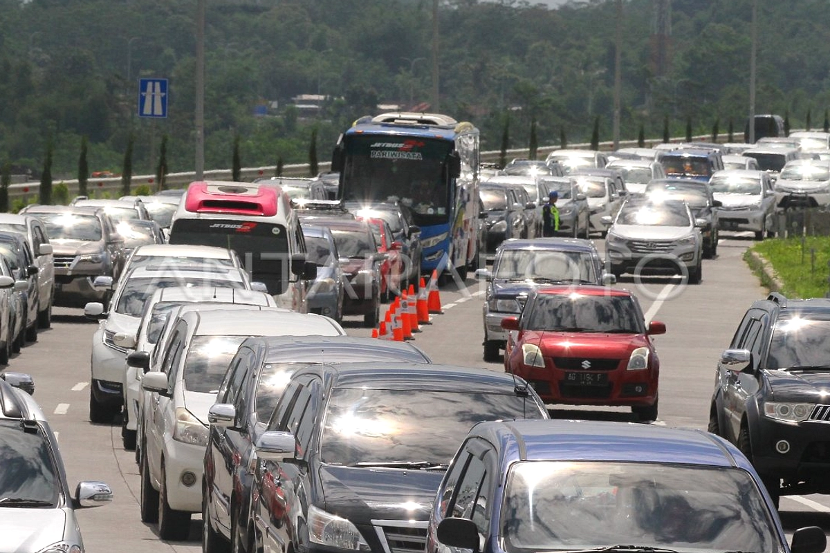 Peningkatan Volume Kendaraan Tol Jawa Timur Naik 75% dan 86%