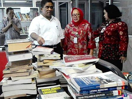 Perpustakaan Jakarta Kini Buka Lagi, Ada Vinyl dan Board Game