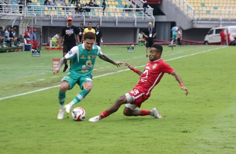 Persebaya Surabaya Resmi Berpisah dengan Mihailo Perovic