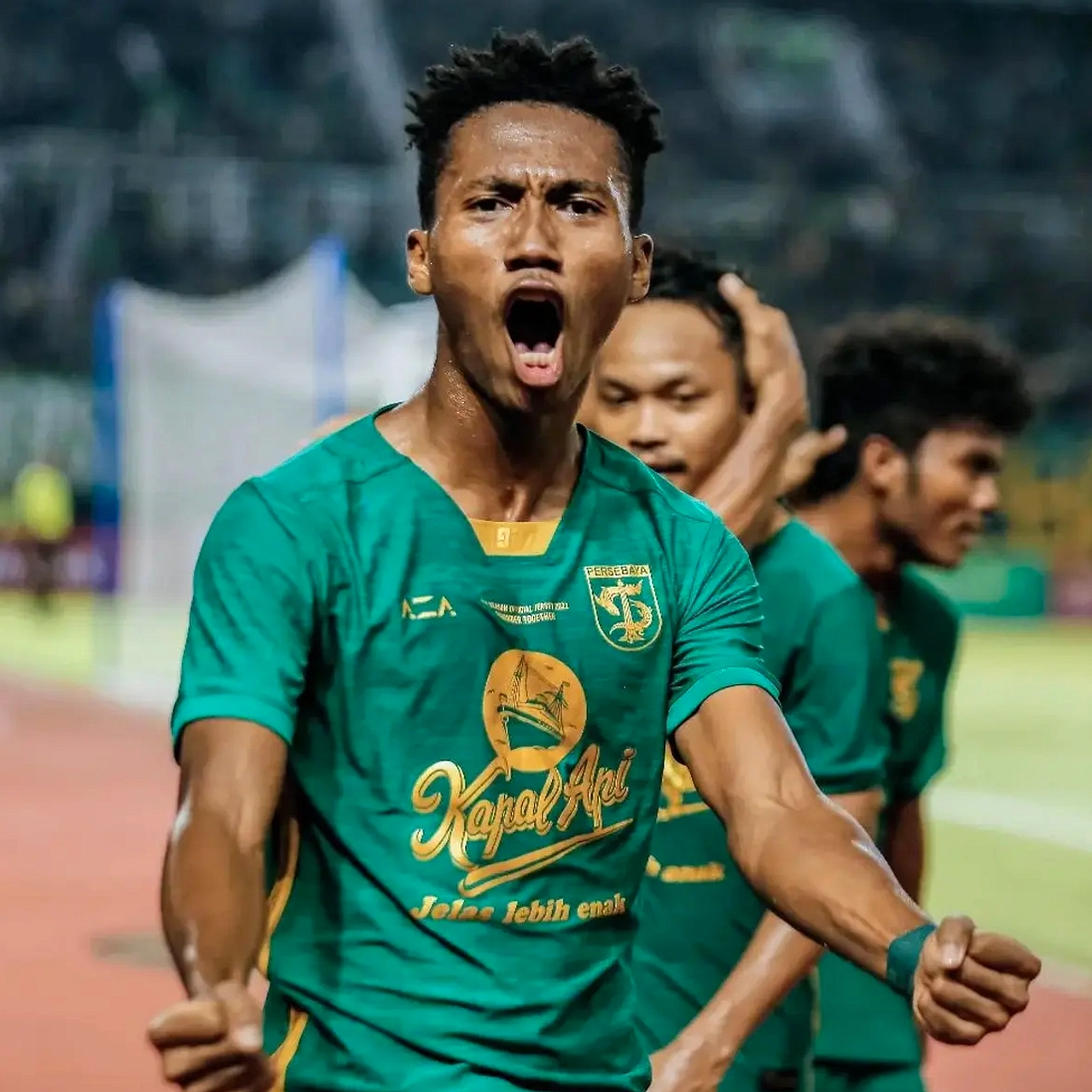 Persebaya Terserah Kapten Bruno, Pindah Klub Luar Negeri