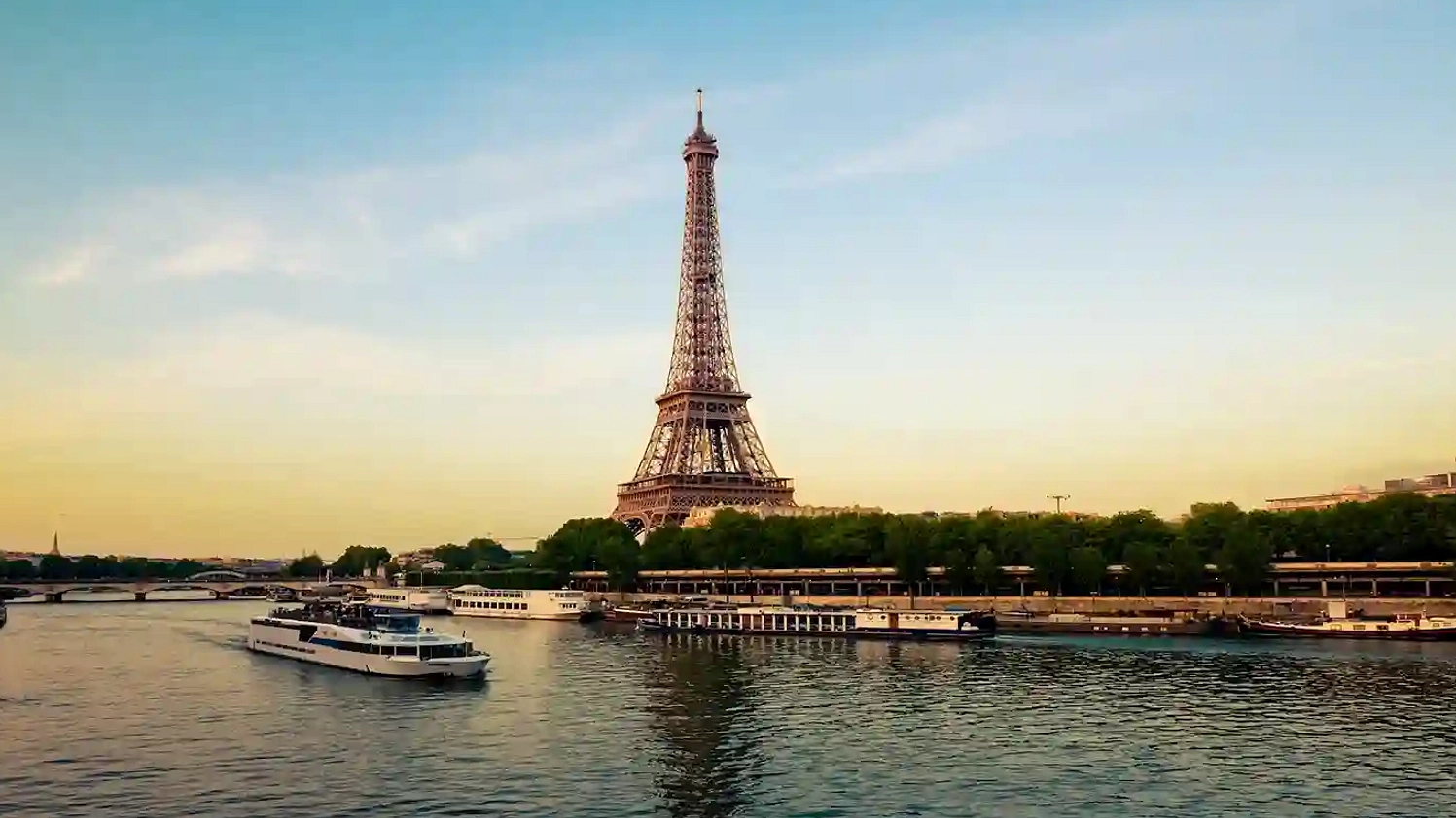Persiapan Dokumen Visa Schengen ke Paris: Langkah Awal