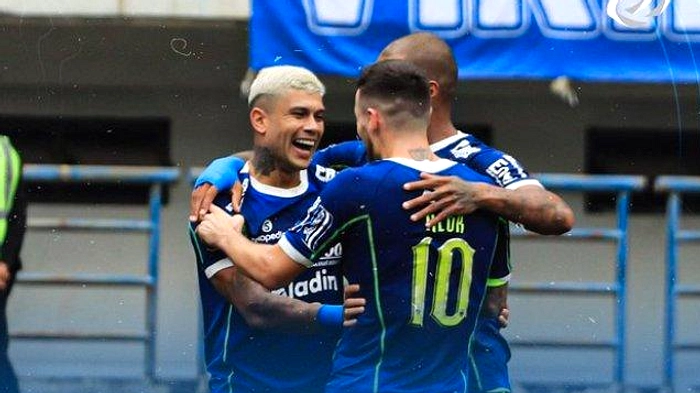 Persib Bandung tetap Juara Kandang, Borneo Ikut Seru
