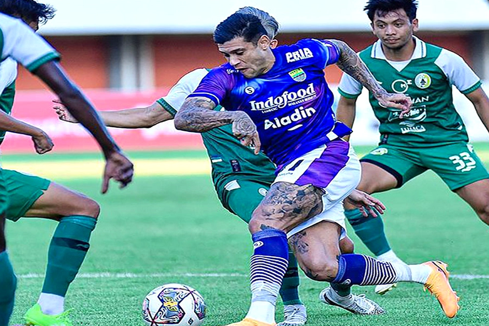 Persib Memimpin, Borneo Mengincar Posisi Kedua di SL Indonesia