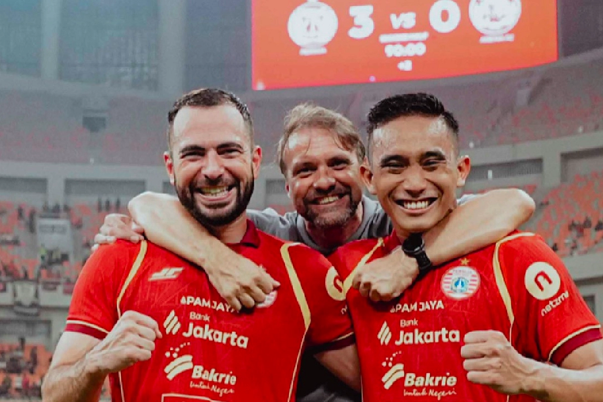 Persija Rekrut Gelandang Jepang Kyohei Yoshina