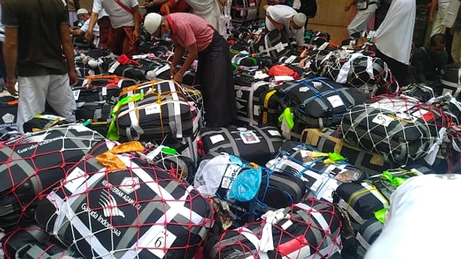 Petis di Koper Jemaah Haji Terbuka di Bandara AMAA