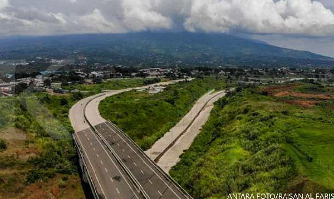 Pickup Berpenumpang Dihentikan di Tol Bocimi, Sukabumi