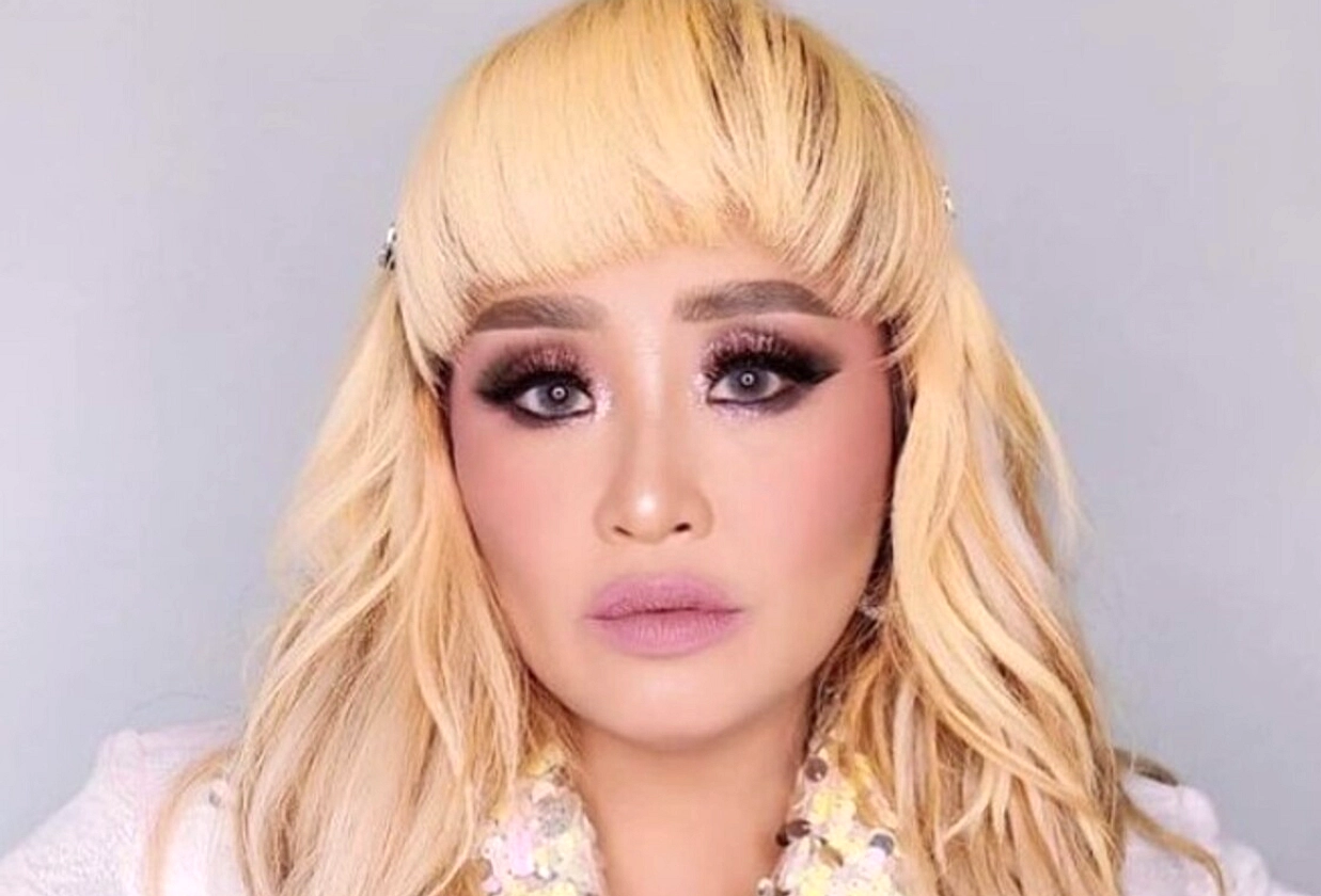 Pinkan Mambo: Busking TikTok Raih Puluhan Juta Rupiah