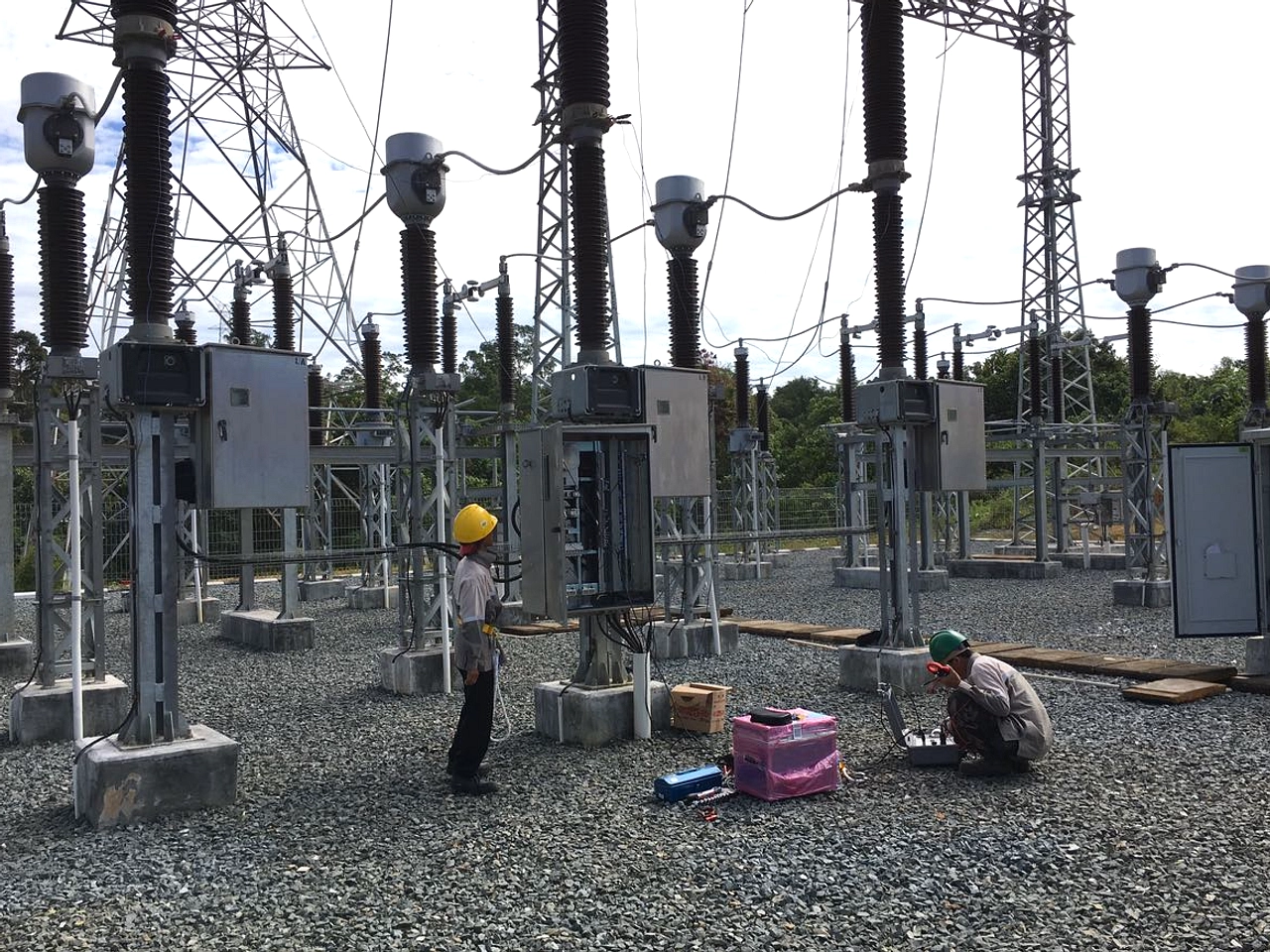 PLN Resmikan Listrik Gratis untuk 7 Rumah Tangga di Siantan