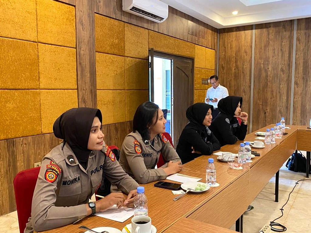 Polisi Bali Latih Bicara di Depan Umum