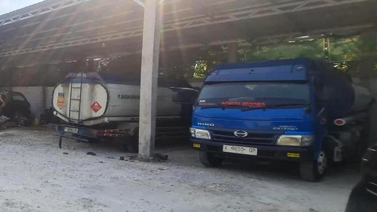 Polres Gresik Tangkap 10.000 Liter Solar Subsidi di Gudang