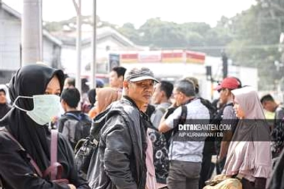 Populasi 8,3 Miliar Melebihi Daya Dukung Bumi Saat Ini