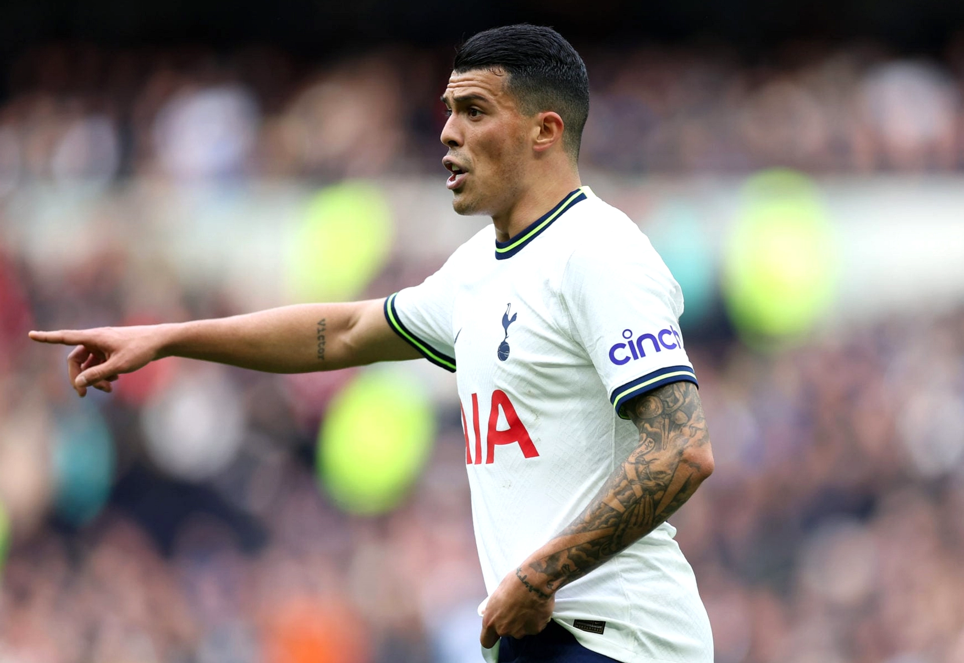 Porro Persembahkan Gol untuk Anak Demam