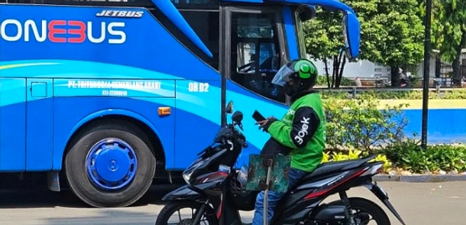 Potongan Ojol 8% Tak Naikkan Pendapatan Driver