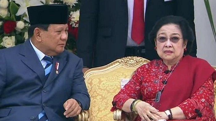 Prabowo dan Megawati Temui, Diskusi Panjang di Istana