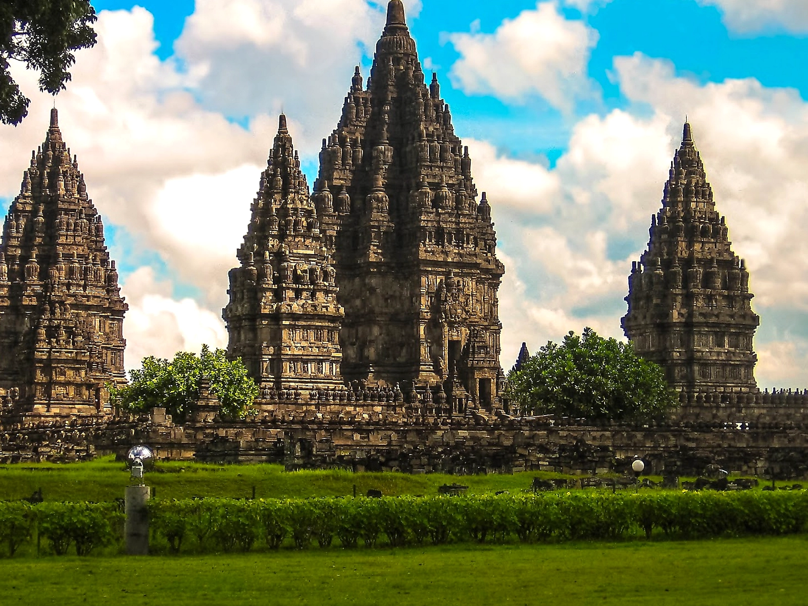Prabowo dan Modi Resmikan Restorasi Candi Prambanan
