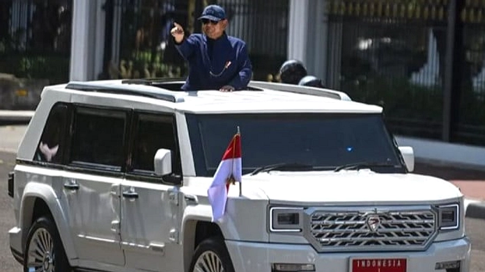 Prabowo: Harga Pindad Maung MV3 Garuda Rp 1 Miliar000