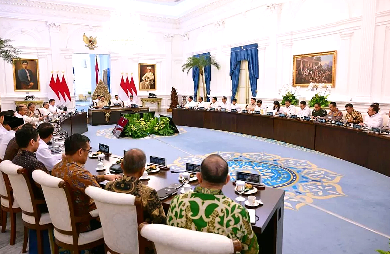 Prabowo Pimpin Rapat Ekonomi, Menteri Mulai Berdatangan