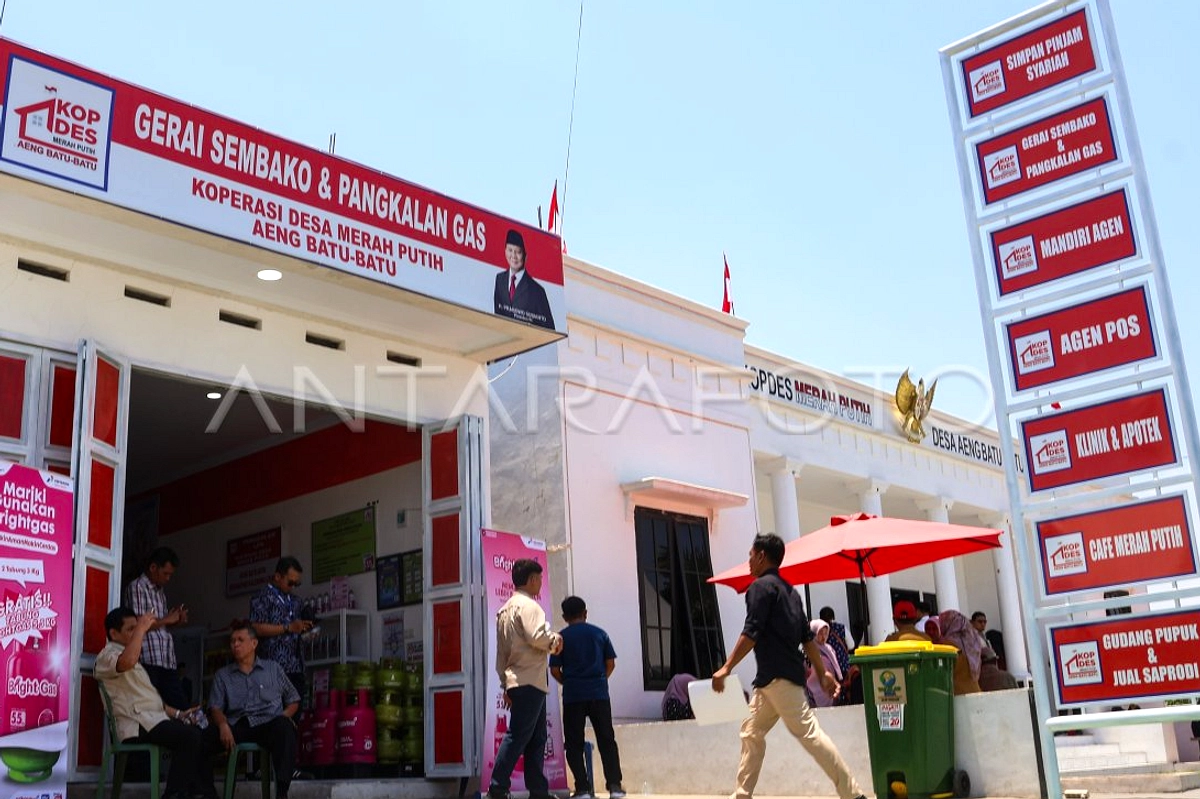 Prabowo: Semua Subsidi Disalurkan Lewat Koperasi Desa