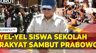 Prabowo Terlihat Terkesima Saat Nonton Tari Kecak di Tabanan