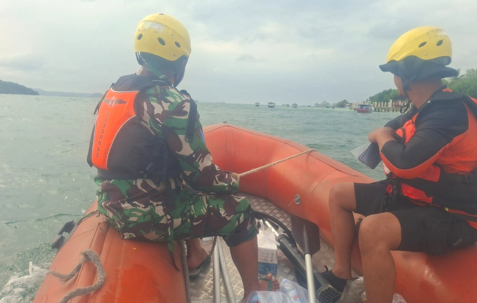 Pria 39 Selamat setelah Terjatuh ke Laut di Pulau Penjurit