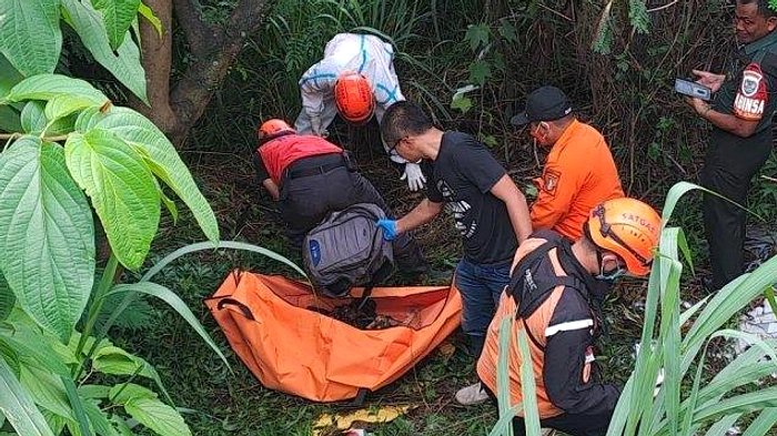 Pria Diam 4 Jam di Jalan Samsi, Polisi Telusuri Penyebab