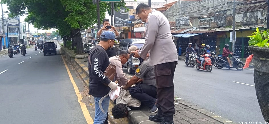 Pria Terdeteksi ODGJ Tertangkap Saat Gali Kuburan TPU Mawar