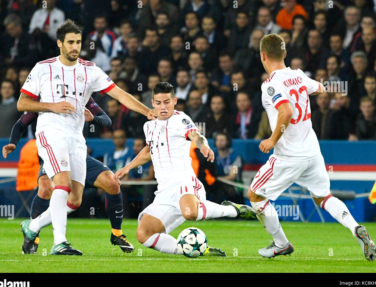 PSG Menang Leg Pertama Semifinal Champions 5-4 vs Bayern