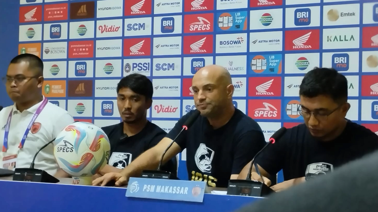 PSM Makassar Imbang Persis Solo, Yuran dan Roman Paparyha