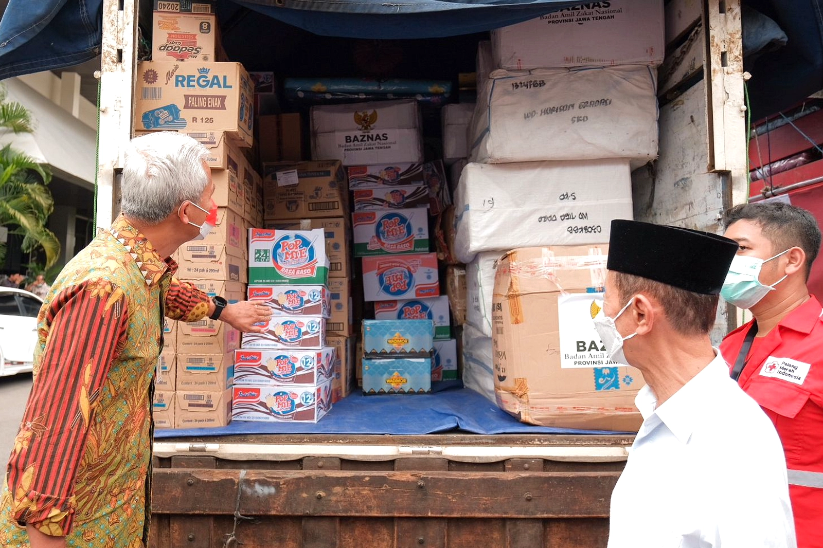 Purbaya ke NTT, Bawa Salam Prabowo & Bantuan 1 Truk
