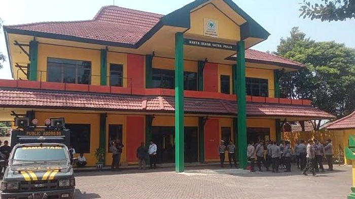 Putra IAS Ambil Formulir, Simbol Generasi