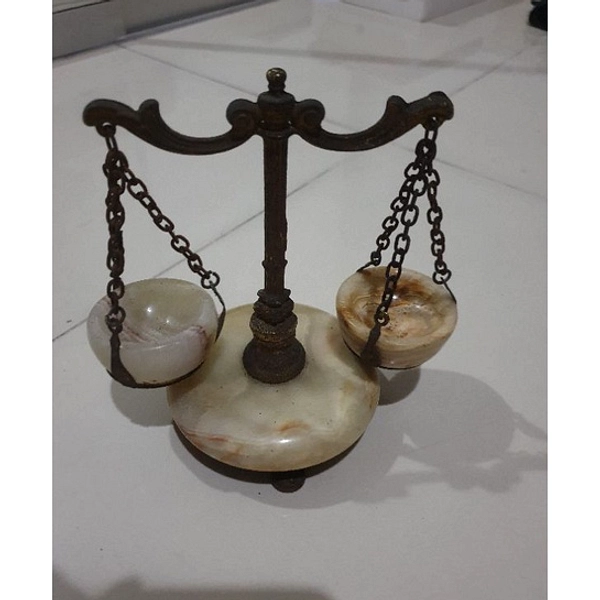 Ramalan Zodiak Libra 22 Juni 2026: Asmara, Karier, dan Keberuntungan Hari Ini