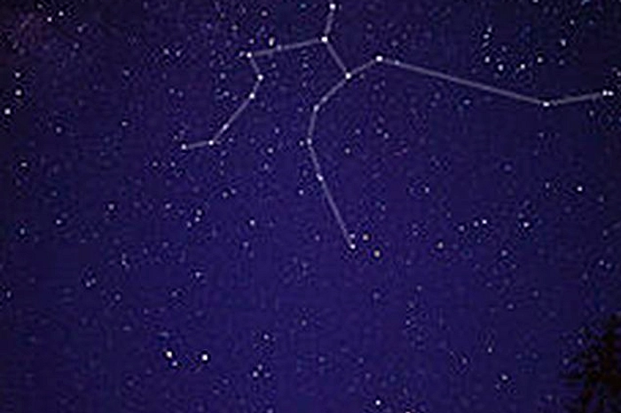 Ramalan Zodiak Sagittarius 14 Juli 2026: Asmara, Karier, dan Keuangan Hari Ini