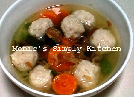 Rasakan Nikmatnya Bakso Ayam: Kuah, Asam Manis, Goreng