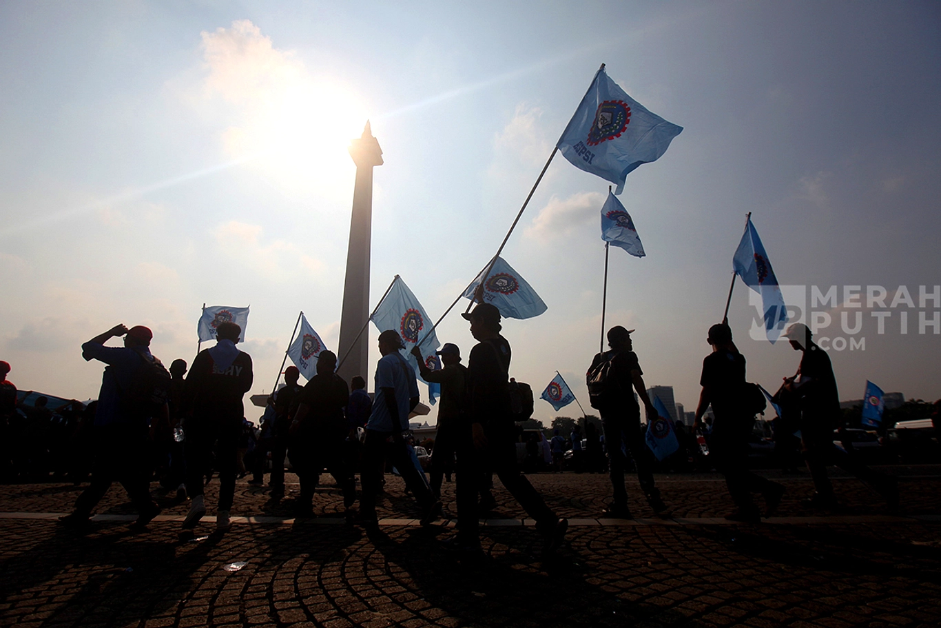 Ratusan Ribu Buruh Pesta 1 Mei di Monas, Tuntutan Dipenuhi