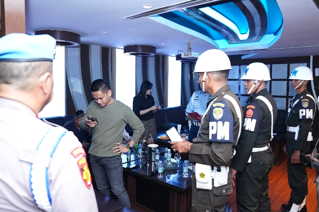 Razia Malam di Surabaya: 21 Personel TNI-Polri Diamankan